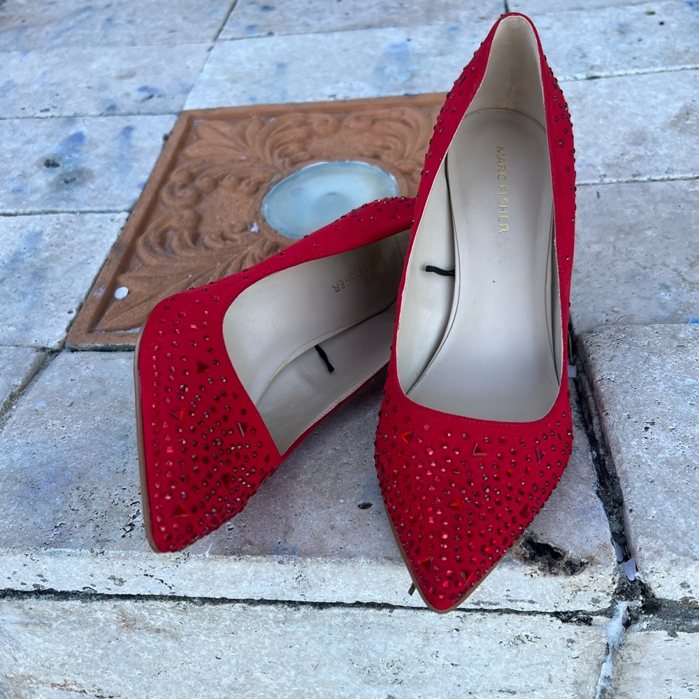 MARC FISHER Darrena Jeweled Velvet Red Heels 8.5 - Picture 10 of 14
